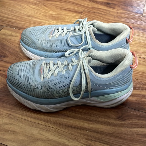 Hoka Bondi 7 size 7.5 - Picture 2 of 4